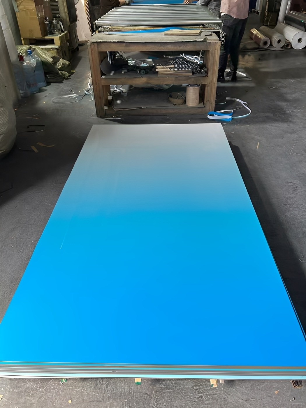 Mirror finish wall panel design 39