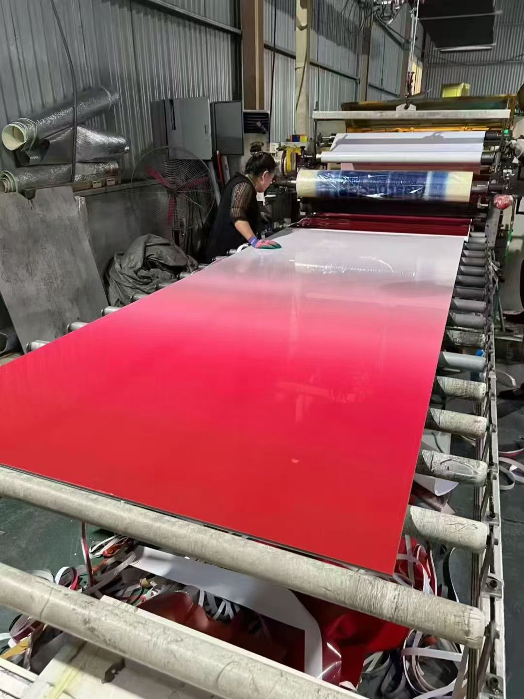 Mirror finish wall panel design 64