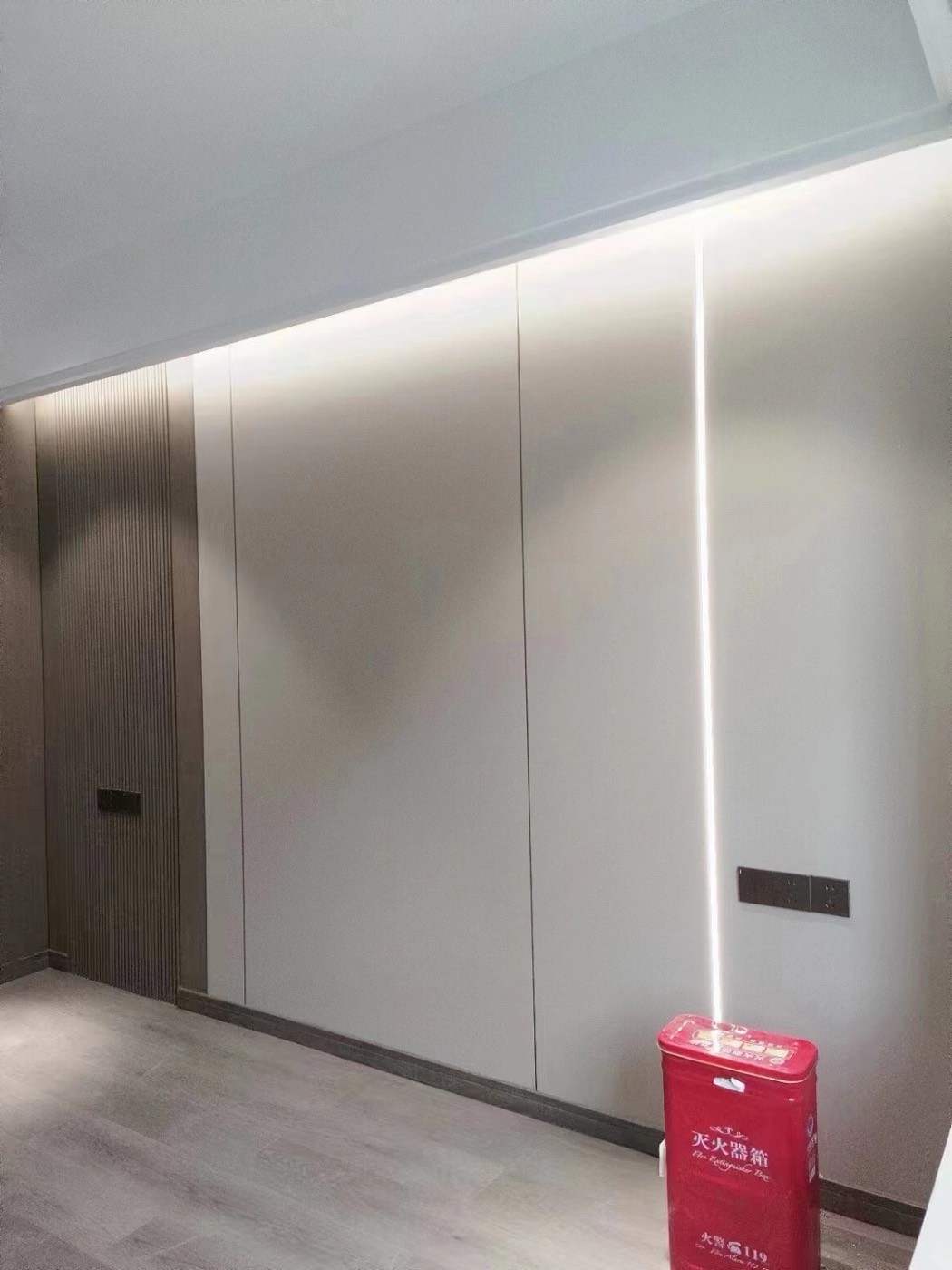 Skin-touch matte wall panel design 52