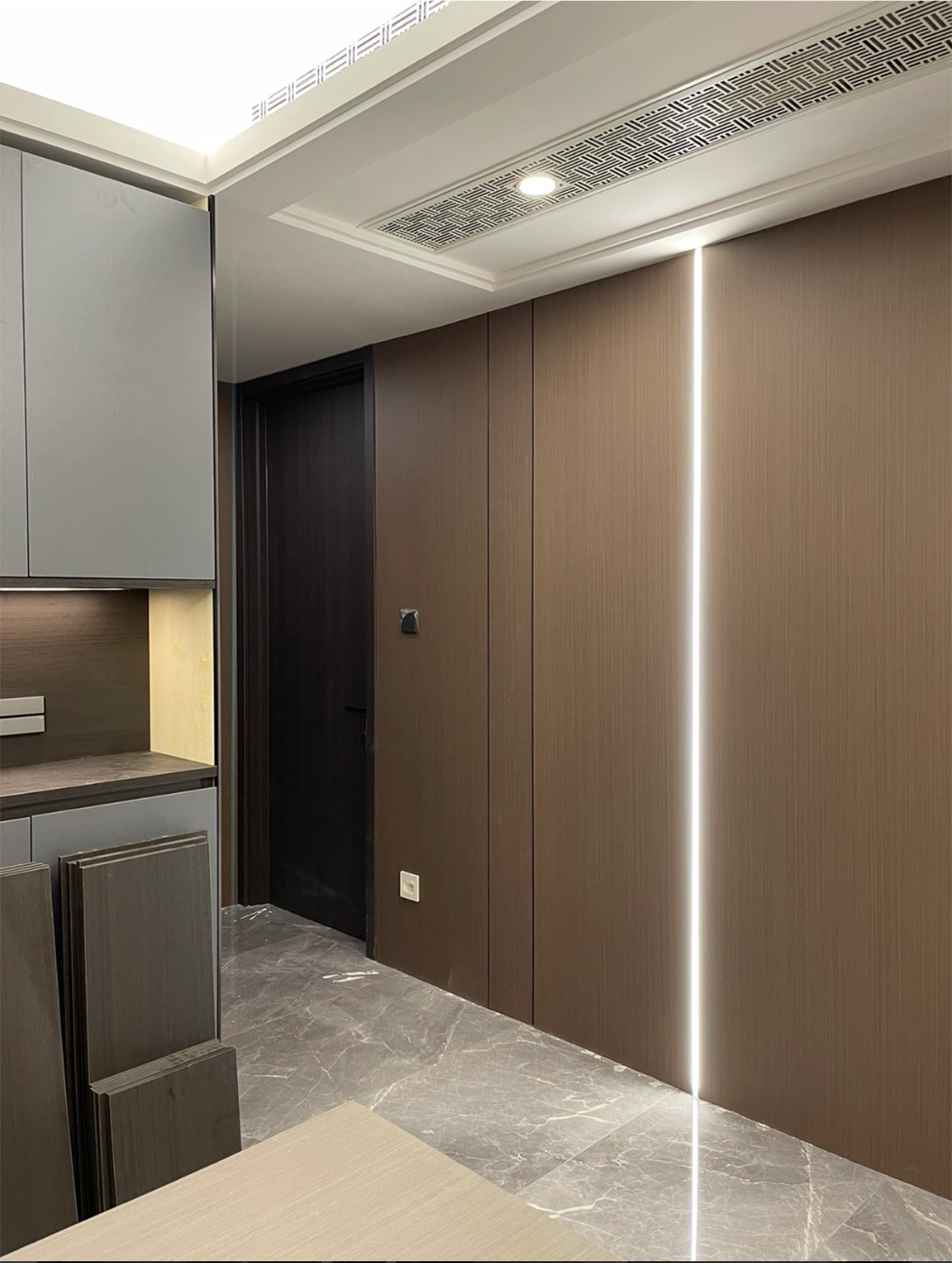 Wood grain wall panel design 46