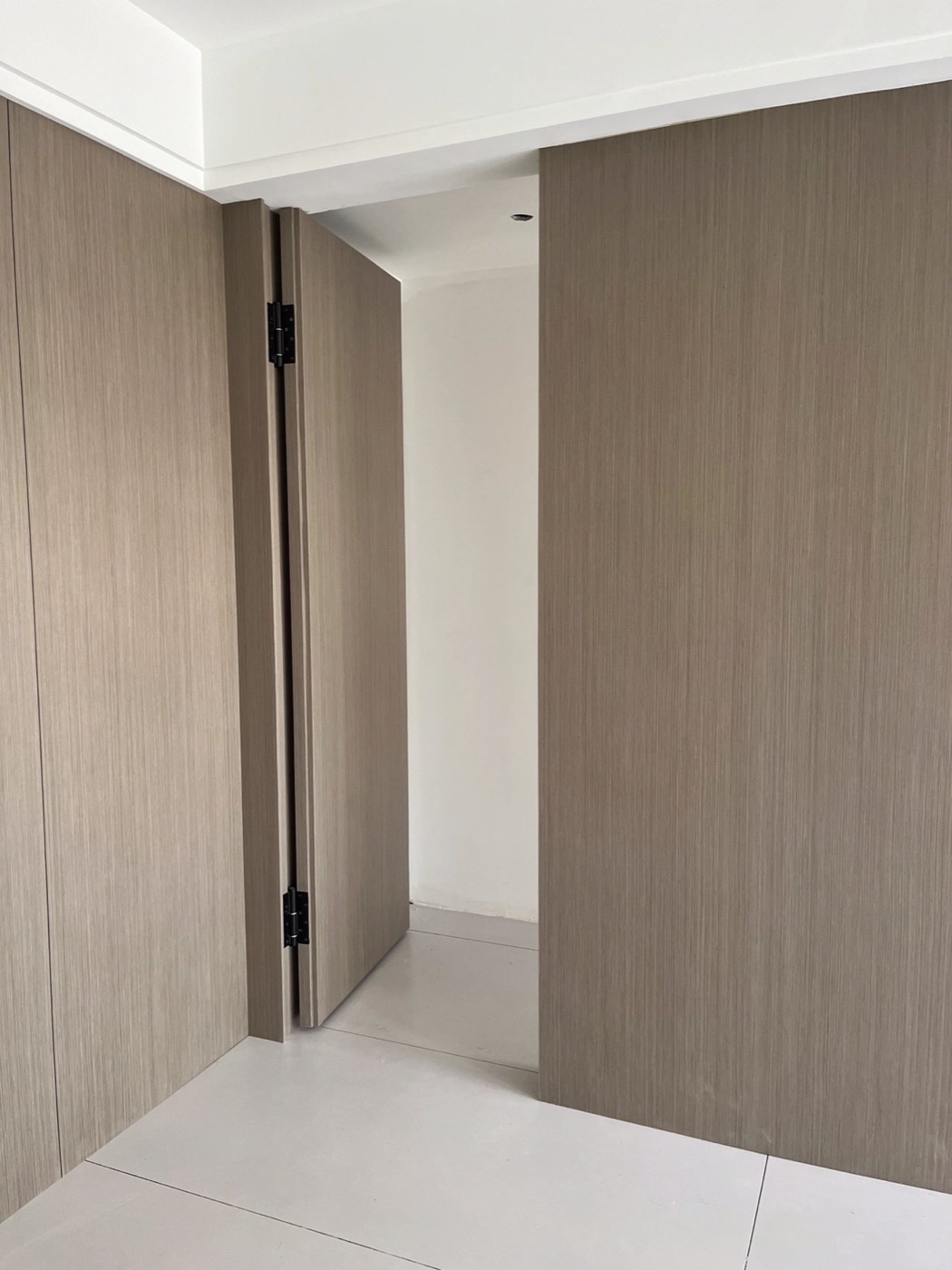 Wood grain wall panel design 50